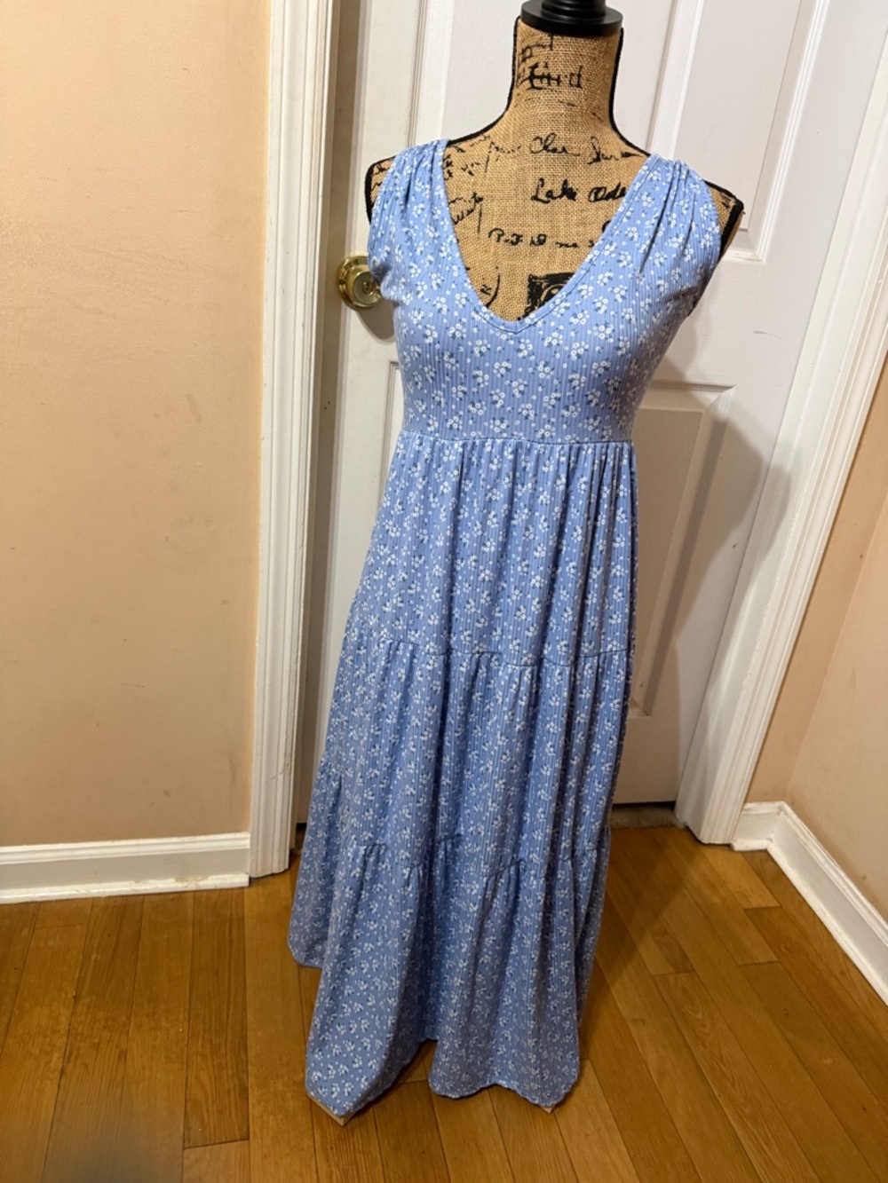 Sleeveless Blue Floral V-Neck Tiered Maxi Dress